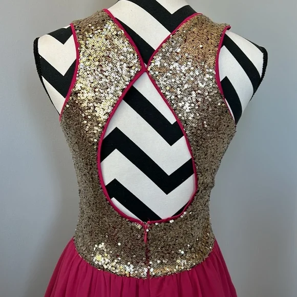 Sleeveless Pink with Gold Sequin Cocktail Dress - Picture 5 of 10